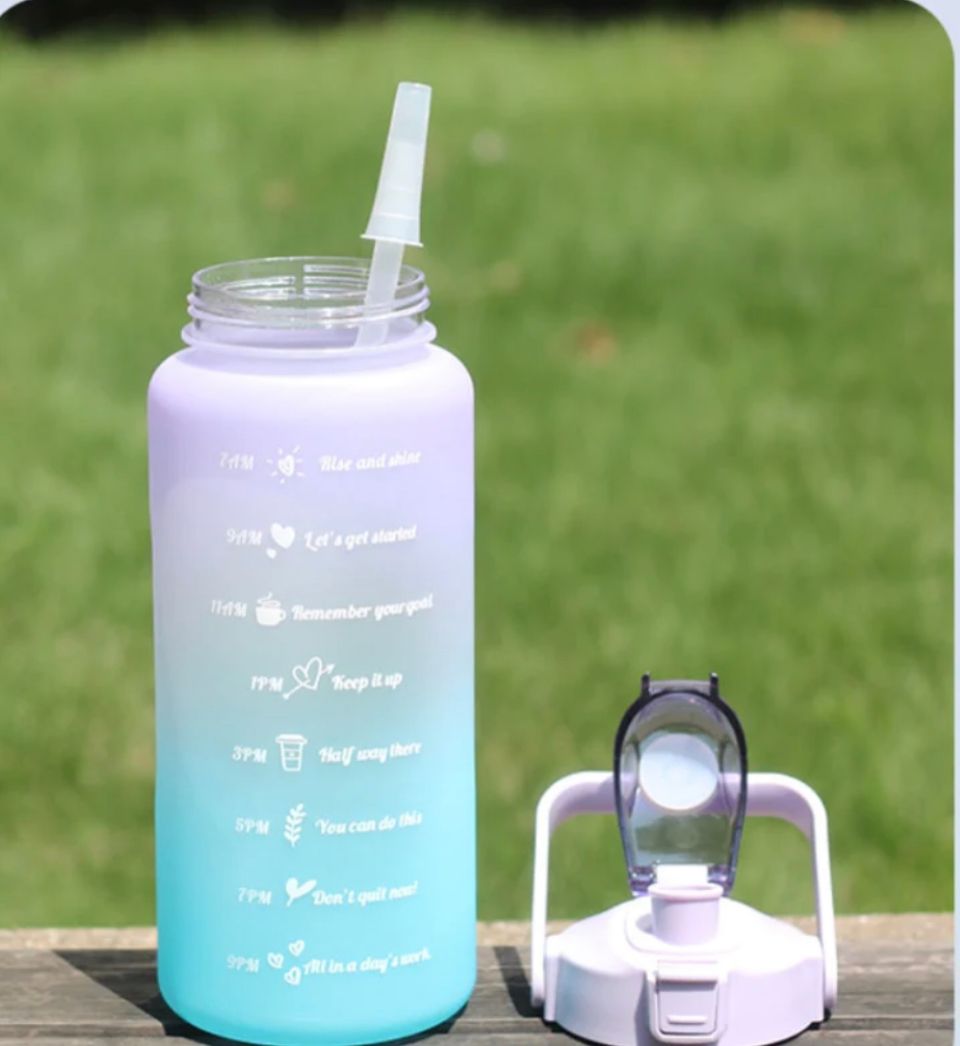 2000 ml Slogan Graphic Water Bottle